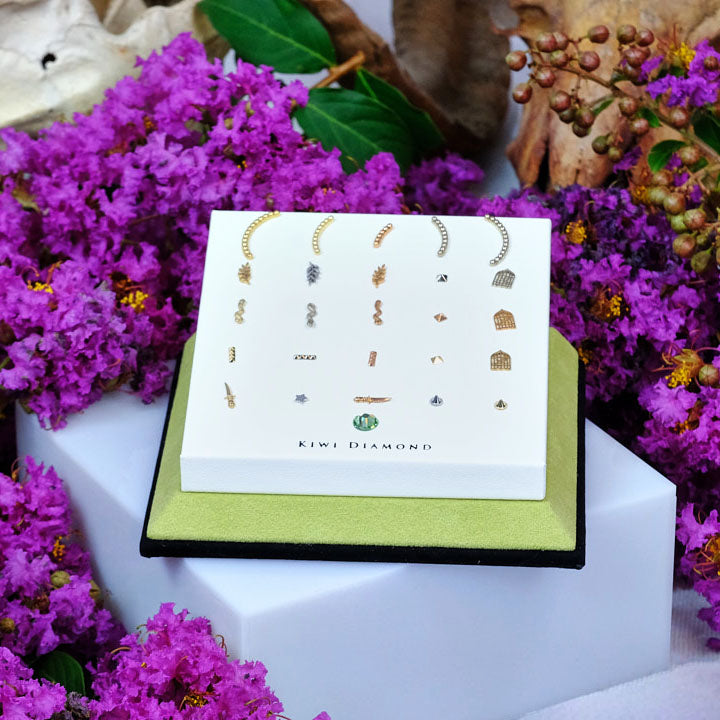 25 Piece Square Display